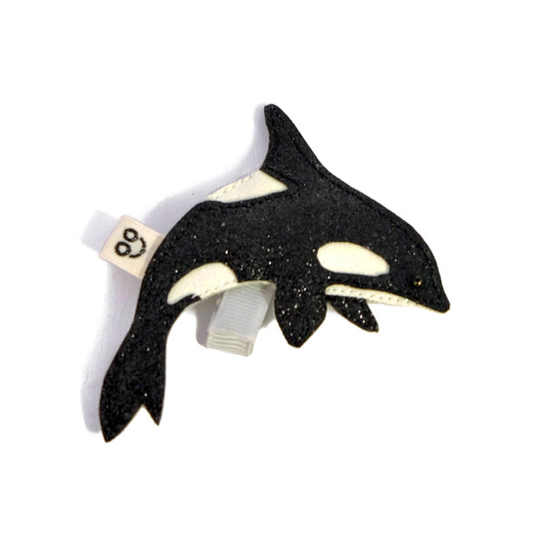 Unique and eye-catching, our oversized orca the killer whale hair clip is sure to turn heads.